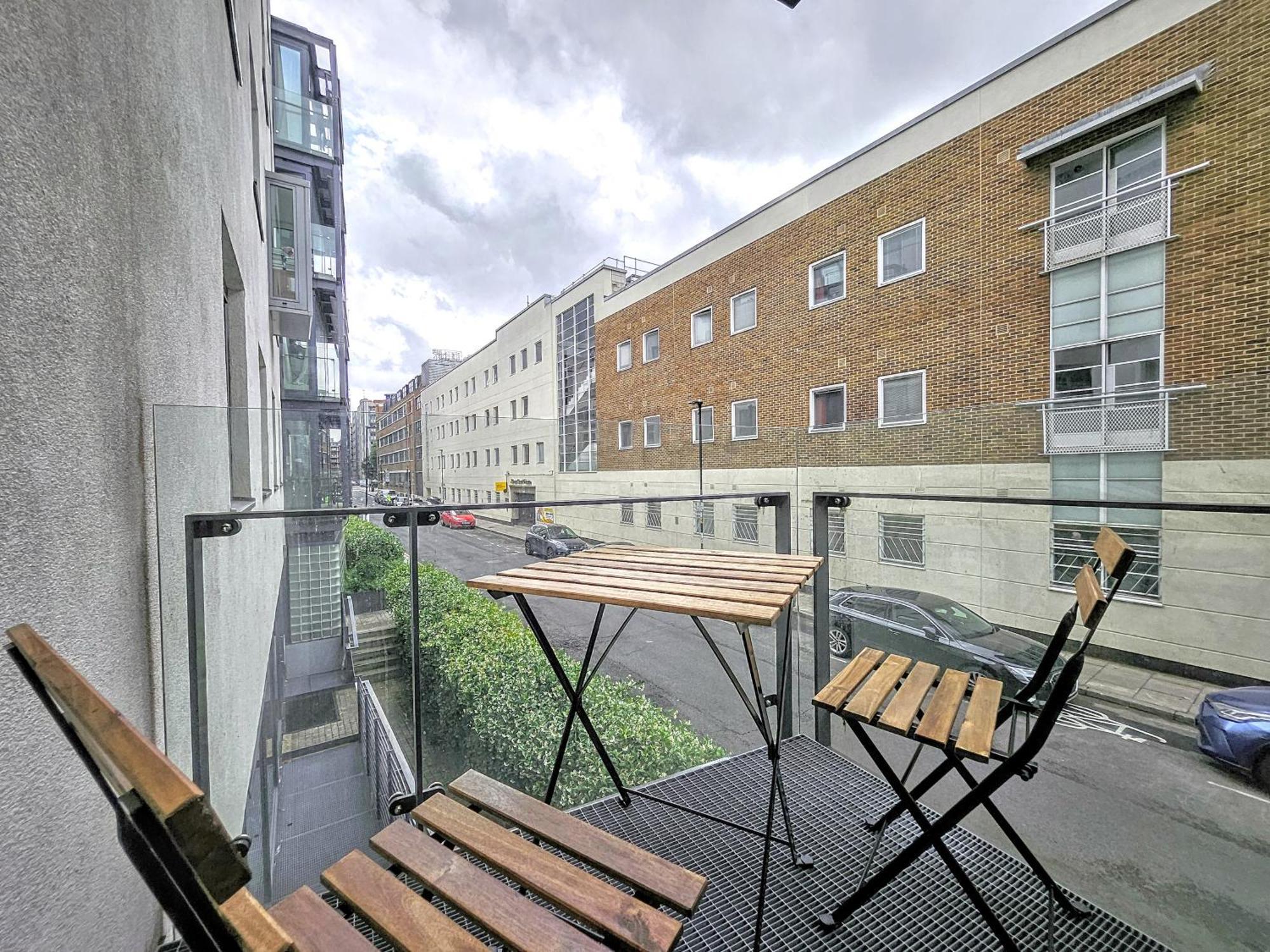 City Waterside, Old Street, Angel, Entire Private Apartment London Kültér fotó